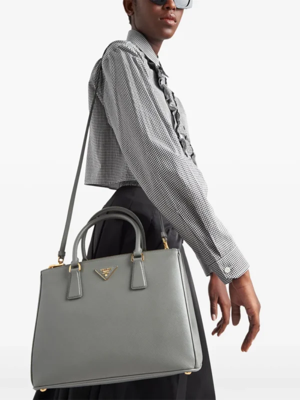 Prada Borsa Galleria Large - grigio - - immagine 11